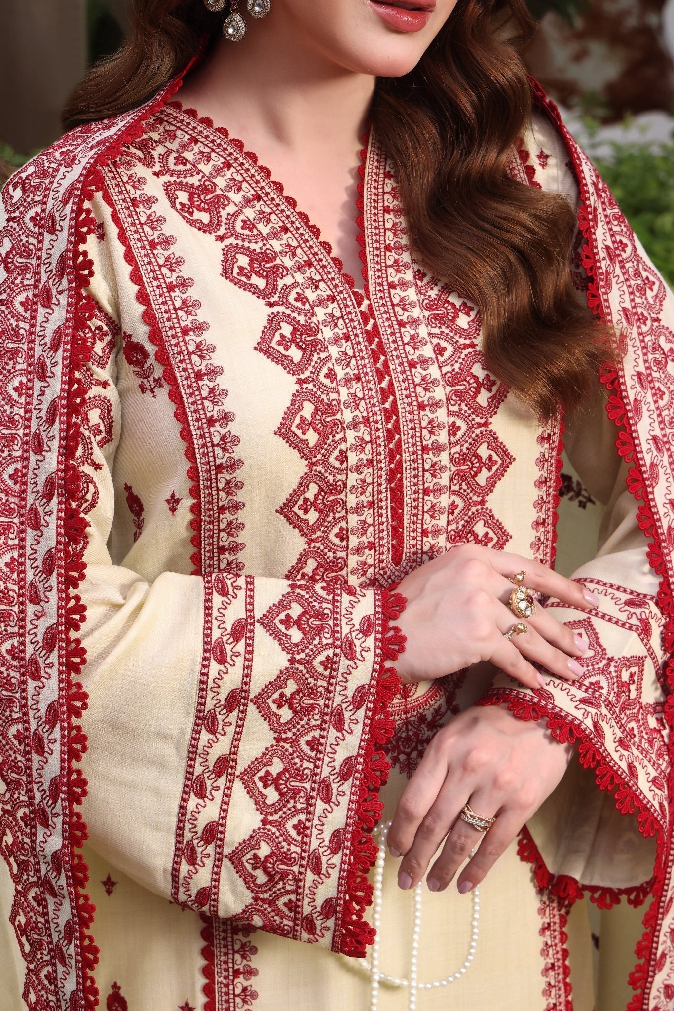 3PC Unstitched Dhanak Embroidered Shirt with Dhanak  Embroidered Shawl MT-113